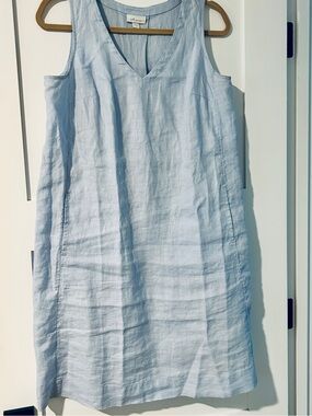Light Blue V-Neck Linen Dress with pockets